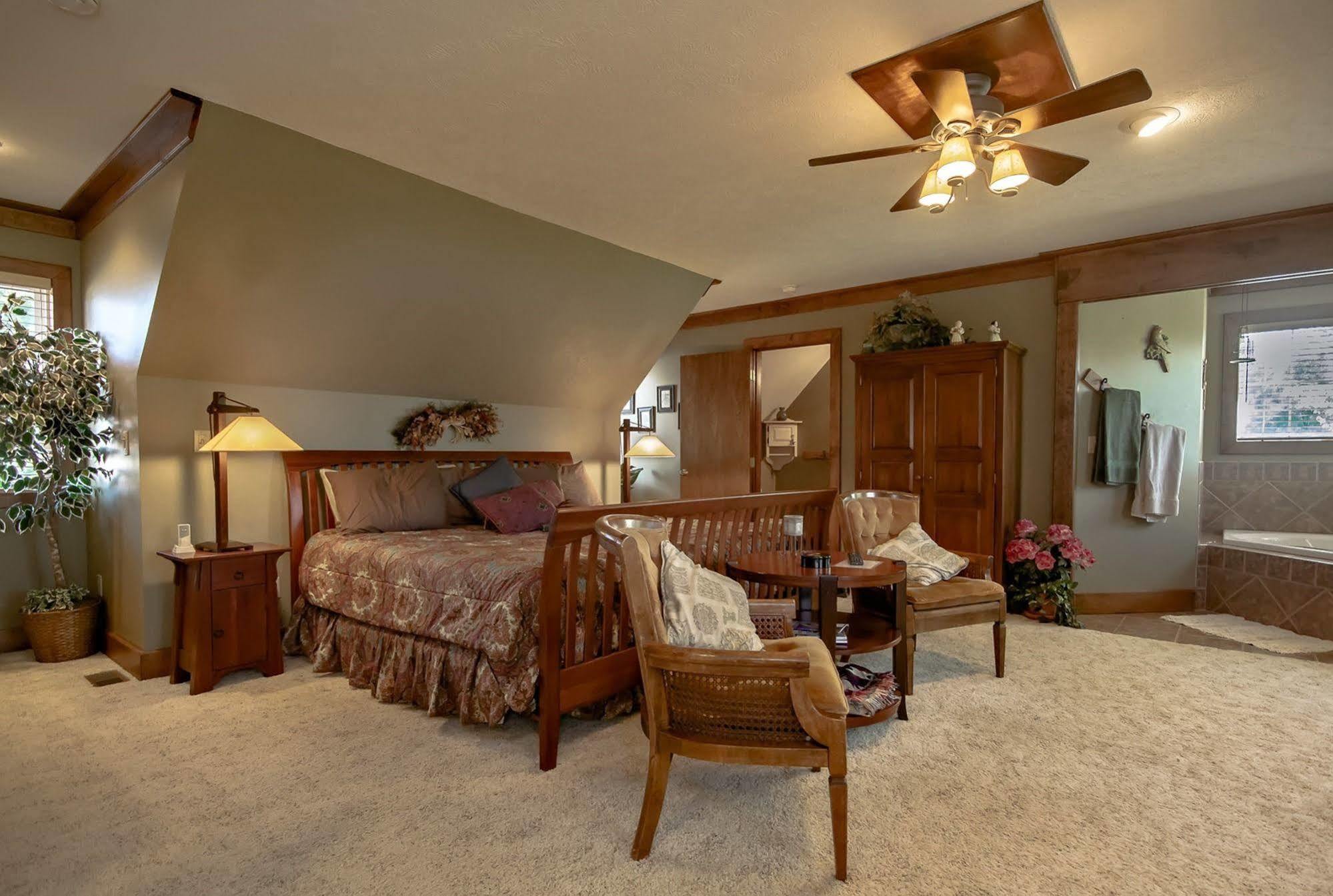 Dickey House Bed And Breakfast Marshfield エクステリア 写真