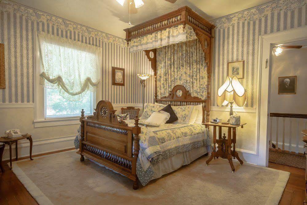 Dickey House Bed And Breakfast Marshfield エクステリア 写真