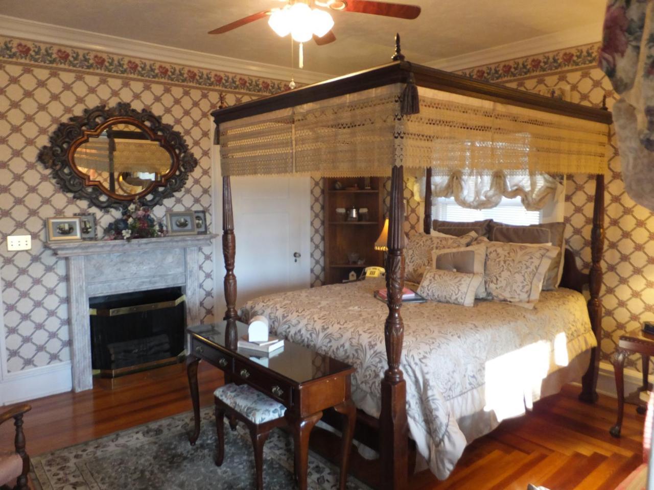 Dickey House Bed And Breakfast Marshfield エクステリア 写真